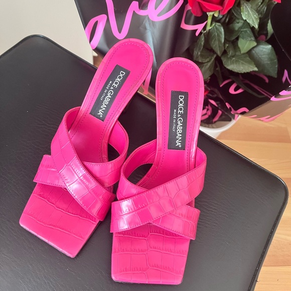 Dolce & Gabbana Logo Plaque Embossed Mules - Picture 1 of 12